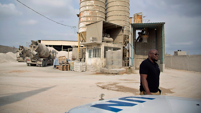 UN supervisors at Gaza concrete factory (Photo: AP)