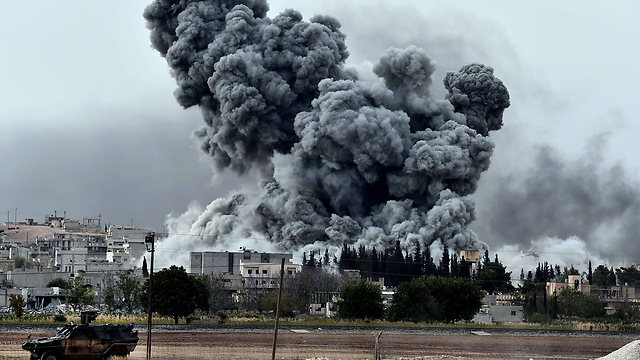 US airstrikes on the border town of Kobani (Photo: AFP)