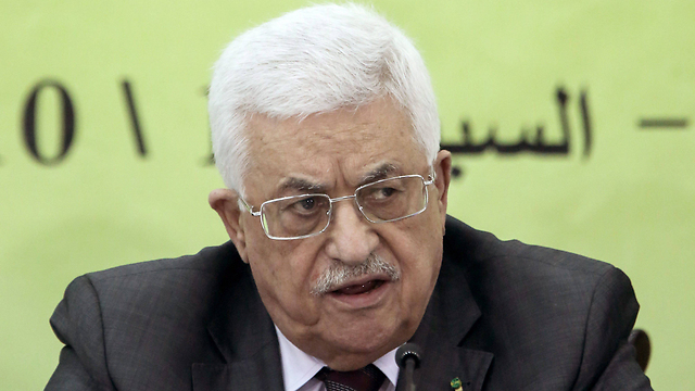 Mahmoud Abbas: Using the Intifada for political gains (Photo: EPA) (Photo: EPA)