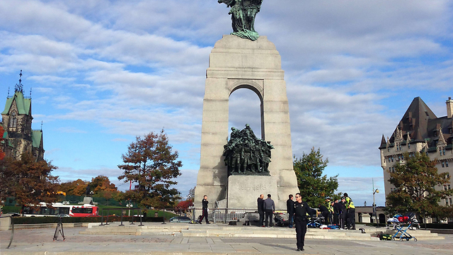 Canada's National War Memorial, Wednesday (Photo: AFP) (Photo: AFP)