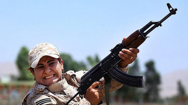 Kurdish Peshmerga fighter training in town northeast of Baghdad, Iraq (Photo: AP) (Photo: AP)