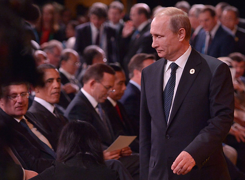 פוטין, אובמה והרפר, היום (צילום: AFP) (צילום: AFP)