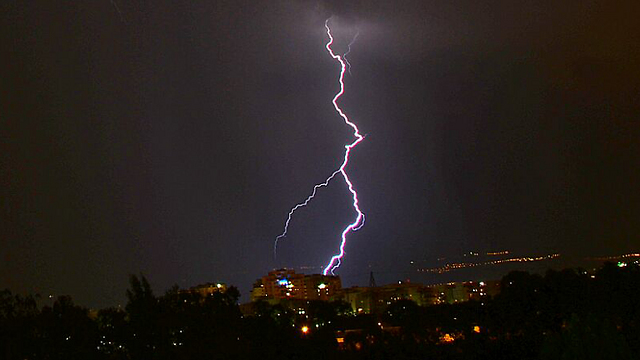 Lightning captured in a photo by a resident of Kiryat Bialik. (Photo: Eli Dagani) (Photo: Eli Dagani)