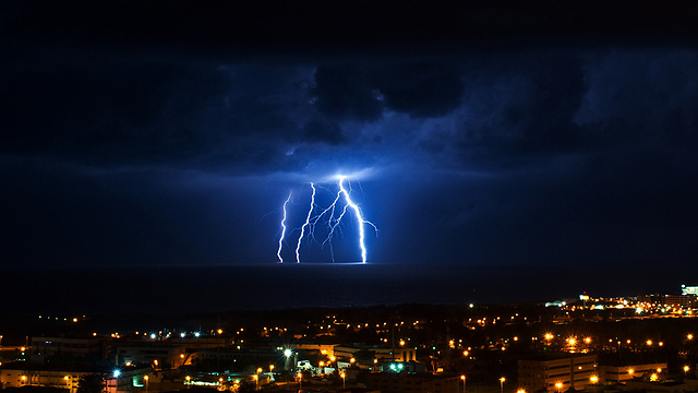Lightning over Haifa in northern Israel early Sunday morning. (Photo: Dan Liberzon) (Photo: Dan Liberzon)