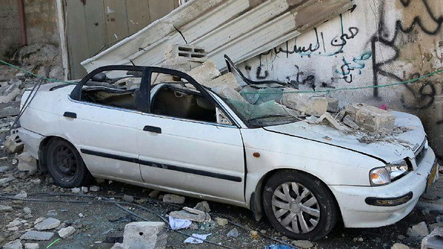Israel takes down terrorist's home (Photo: Mohammed Shinawi)