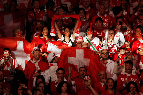 השווייצרים באקסטזה (צילום: AP) (צילום: AP)