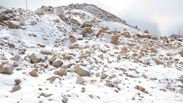 השלג הראשון בפסגת החרמון בחודש נובמבר (צילום: אביהו שפירא) (צילום: אביהו שפירא)