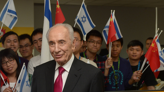 Former president Shimon Peres in China in 2013. (Photo: GPO) (Photo: GPO)