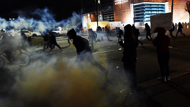 מהומות בפרגוסון  (צילום: AFP) (צילום: AFP)