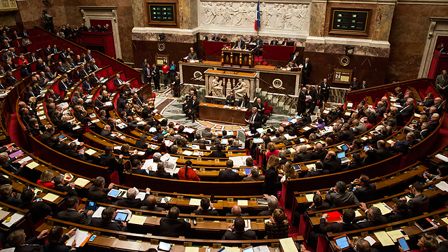 הפרלמנט הצרפתי. האחרון בקרב מדינות אירופה שהכיר במדינה פלסטינית (צילום: EPA) (צילום: EPA)