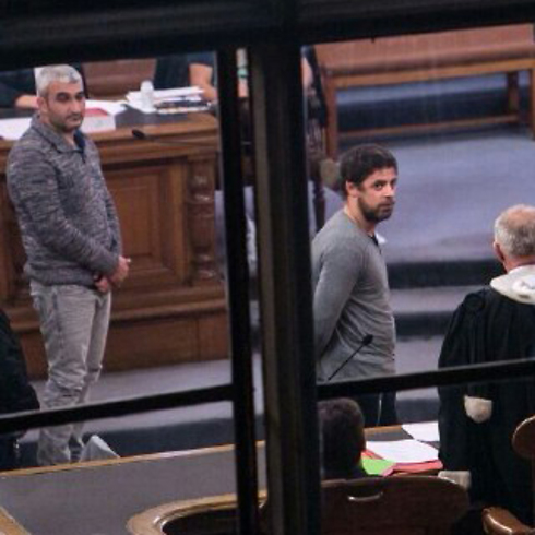 הנאשמים. אריק רוביק (מימין) וקלוד חיאט בבית המשפט (צילום: ליאור ניר) (צילום: ליאור ניר)