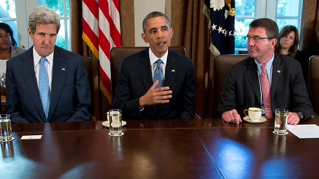 Kerry, Obama, and Carter (Photo: AP)