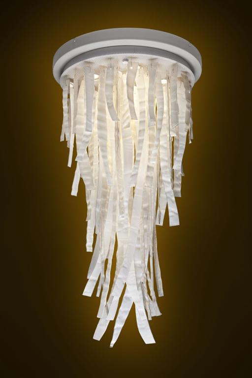 גוף תאורה של גלריית שימעל'ה (צילום באדיבות דיזיין סנטר) (צילום באדיבות דיזיין סנטר)