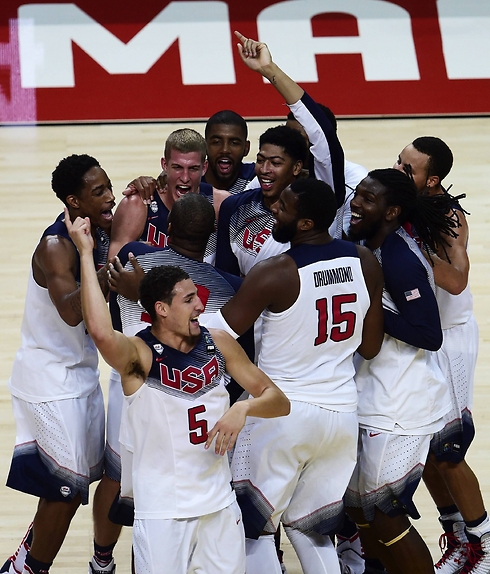 נבחרת הכדורסל האמריקאית. רוצים אולימפיאדה קרובה לבית (צילום: AFP) (צילום: AFP)