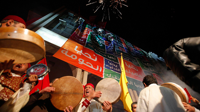 חגיגות ניצחון בתוניס (צילום: רויטרס) (צילום: רויטרס)