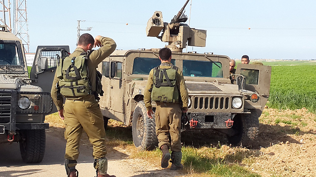 IDF forces on Gaza border after Wednesday's exchange of fire (Photo: Roee Idan)