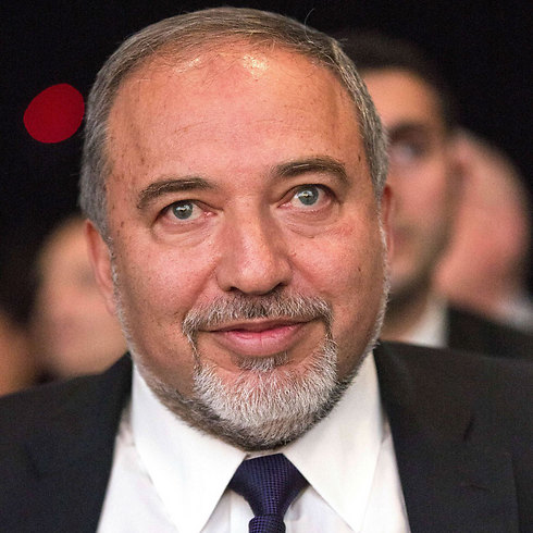 Lieberman calls on French Jews to immigrate to Israel. (Photo: AFP) (Photo: AFP)