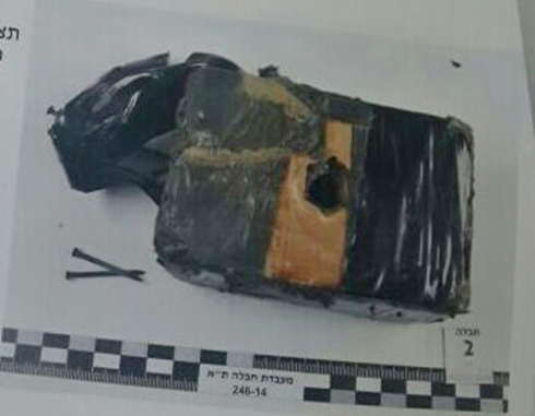 מטען שהוצמד לרכב של אטיאס (צילום: אגף דוברות המשטרה ) (צילום: אגף דוברות המשטרה )