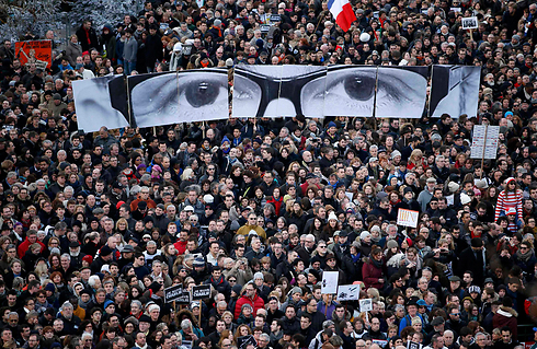 March in Paris after the terror attacks (Photo: Reuters)
