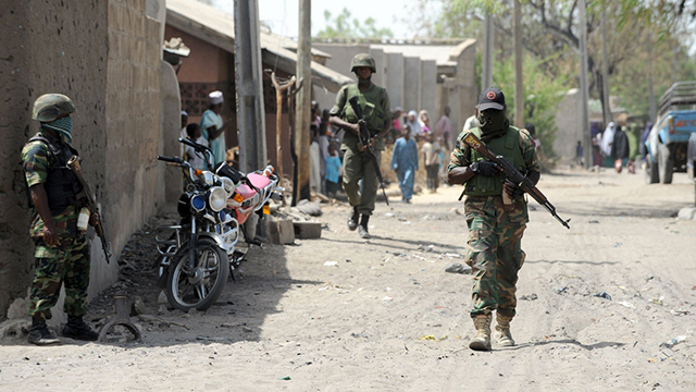 צבא ניגריה לא מצליח לסכל את החטיפות שהפכו לעניין שבשגרה (צילום: AFP) (צילום: AFP)
