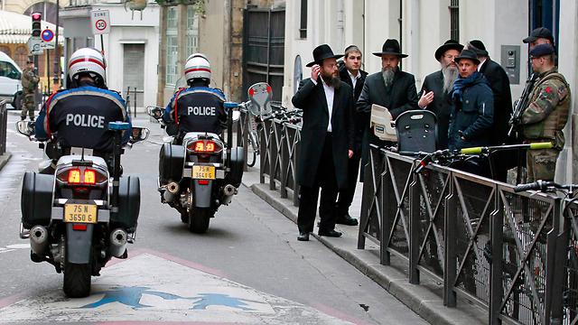 Police patrol outside of a synagogue in France last month, following an anti-Semitic attack (Photo: AP)