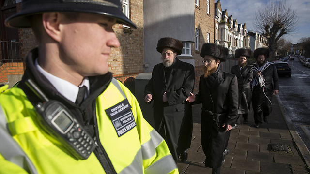 Police patrol the Stamford Hill area of London, which has a high concentration of Haredi Jews. (Photo: Getty Images) (Photo: Getty Images)
