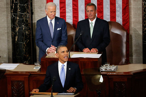 אובמה נואם בקונגרס (צילום: AP) (צילום: AP)