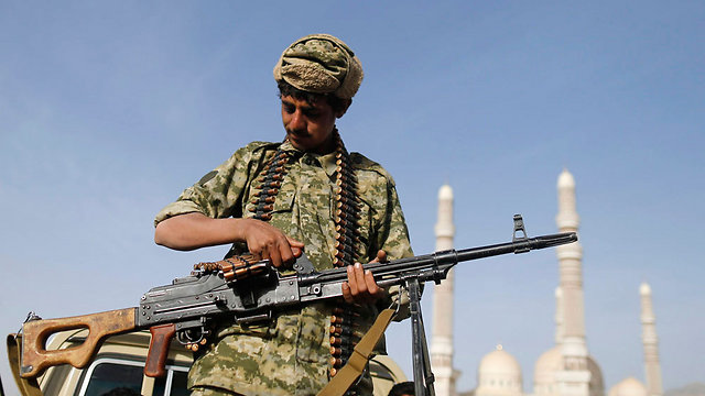 Houthi rebel (Photo: Reuters)