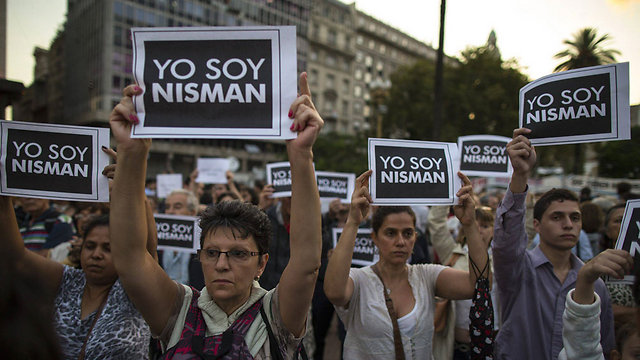 Argentine's protest after death of prosecutor Alberto Nisman. (Photo: EPA)