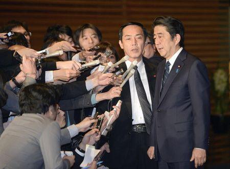 Japan's Prime Minister Shinzo Abe speaks to the media at his official residence in Tokyo (Photo: Reuters) (Photo: Reuters)