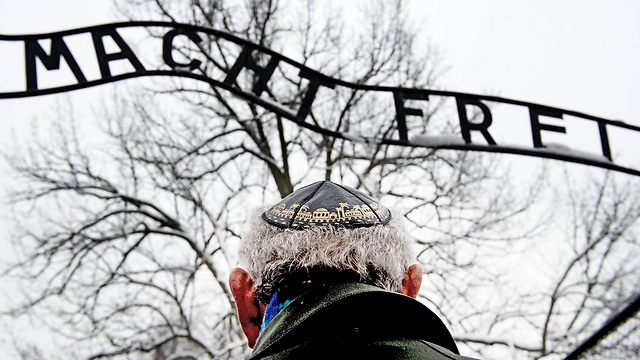 Holocaust survivor at Auschwitz for ceremony marking 70th anniversary of camp's liberation (Photo: MCT) 