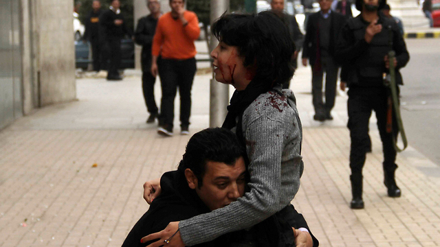 חברי מפלגתה דורשים לפטר את שר הפנים ולפרק את המשטרה. הפעילה שנורתה למוות שאיימה א-סבאח (צילום: רויטרס) (צילום: רויטרס)
