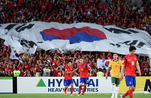 דרום קוריאה אחרי השער הדרמטי, שלא הספיק בסופו של דבר (צילום: AFP) (צילום: AFP)