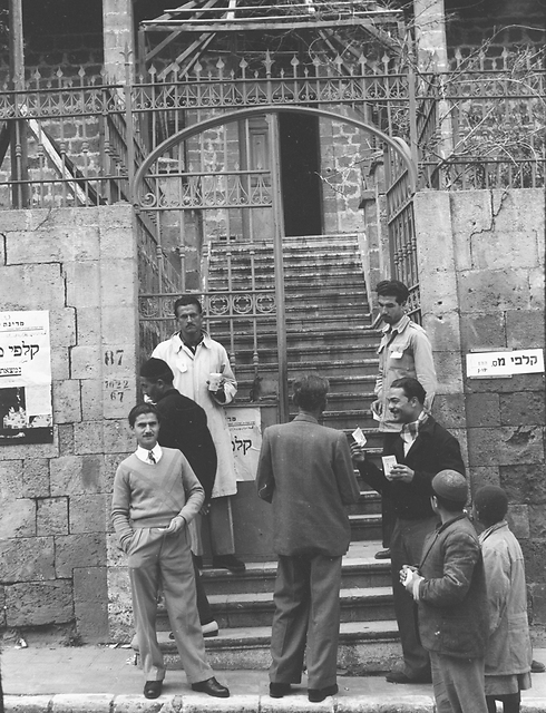 קלפיות בתל אביב, ינואר 1949 (צלם- בראון באדיבות ארכיון צהל במשרד הביטחון) (צלם- בראון באדיבות ארכיון צהל במשרד הביטחון)
