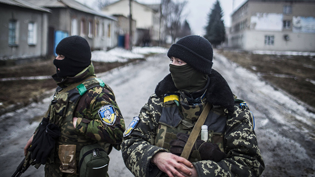 יעד למתקפה מצד הבדלנים. חיילים אוקראינים באזור דונייצק (צילום: AFP) (צילום: AFP)