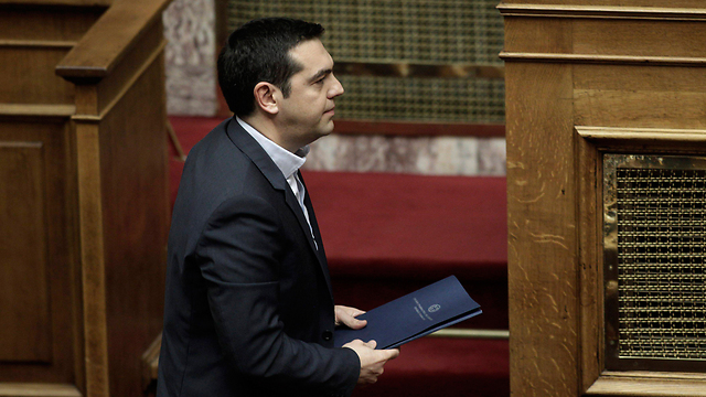 מעריך שיגיע להסדר. ראש ממשלת יוון אלכסיס ציפרס  (צילום: EPA) (צילום: EPA)