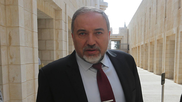 Avigdor Lieberman at the High Court on Monday. (Photo: Gil Yohanan) (Photo: Gil Yohanan)