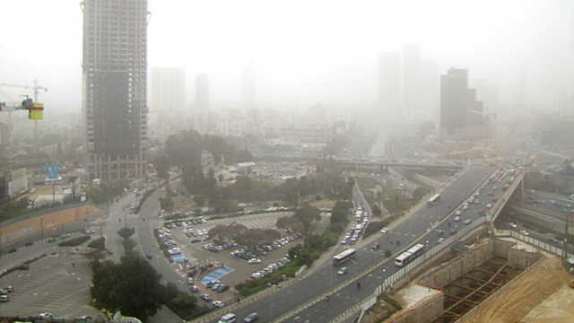 Haze over Tel Aviv (Photo: Gil Paz)