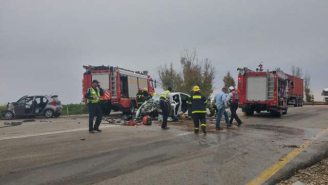 זירת התאונה בכביש 232, היום (צילום: בראל אפרים) (צילום: בראל אפרים)