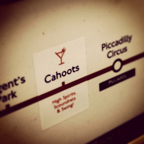 התחנה הבאה: Chatoos ()