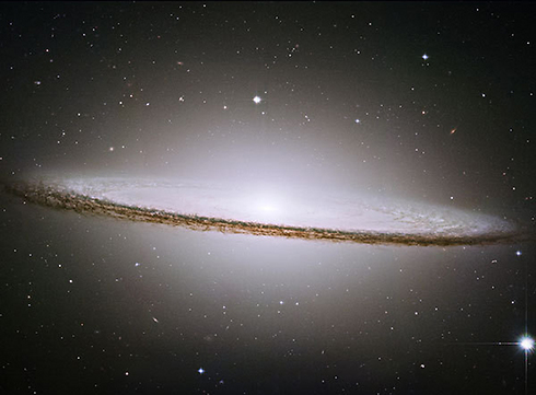 גלקסיית הסומבררו (צילום: נאס"א) (צילום: נאס