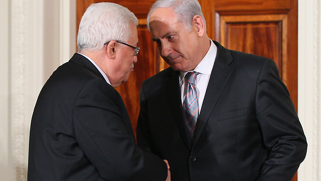 Prime Minister Benjamin Netanyahu with Palestinian President Mahmoud Abbas (Photo: Gettyimages) (Photo: Getty Images)