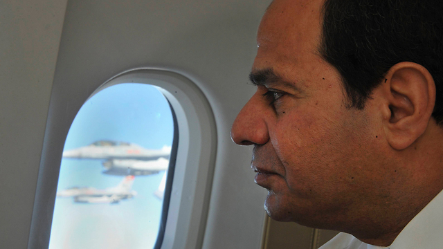 מצב ביטחוני מדאיג. נשיא מצרים א-סיסי (צילום: AP) (צילום: AP)