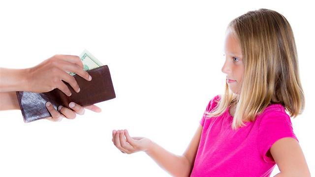 How much will you give? (Photo: Shutterstock)