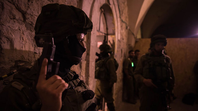 IDF soldiers during a drill in Hebron (Photo: IDF Spokesman)