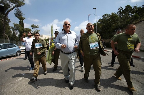 Proud scion of Jerusalem, President Rivlin, runs marathon (Photo: Flash 90)