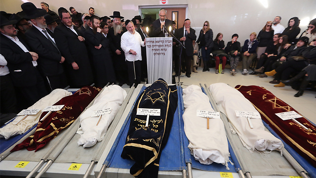 Bodies of 7 victims in Jerusalem (Photo: Gil Yohanan)