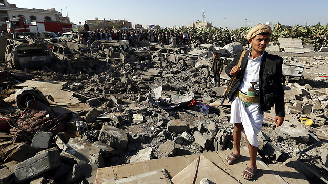 Aftermath of Saudi-led air strikes in Yemen (Photo: EPA)