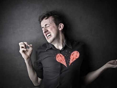 לא מאמין שהיא שברה לי את הלב (צילום: Shutterstock) (צילום: Shutterstock)