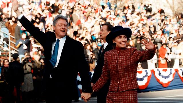 בהשבעה הראשונה של ביל קלינטון לנשיא, 1993 ()